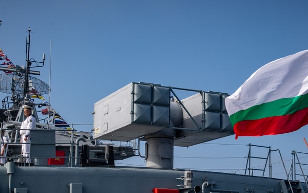 USS Porter (DDG 78) in Varna, Bulgaria