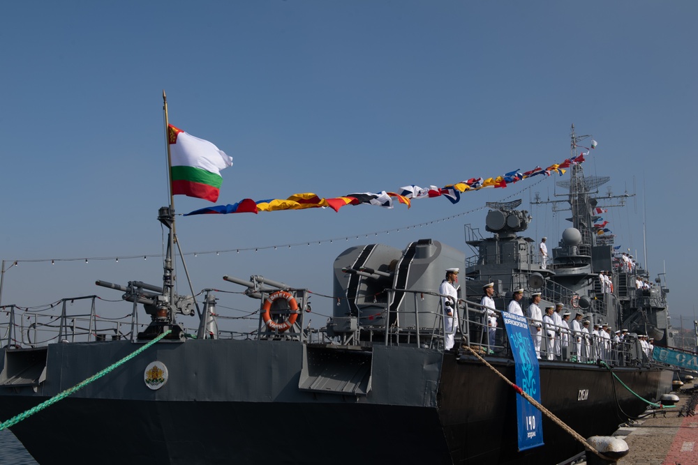 USS Porter (DDG 78) in Varna, Bulgaria