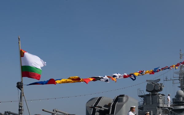 USS Porter (DDG 78) in Varna, Bulgaria