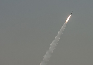 MRF-D Marines conduct live-fire training at Bradshaw Field Training Area