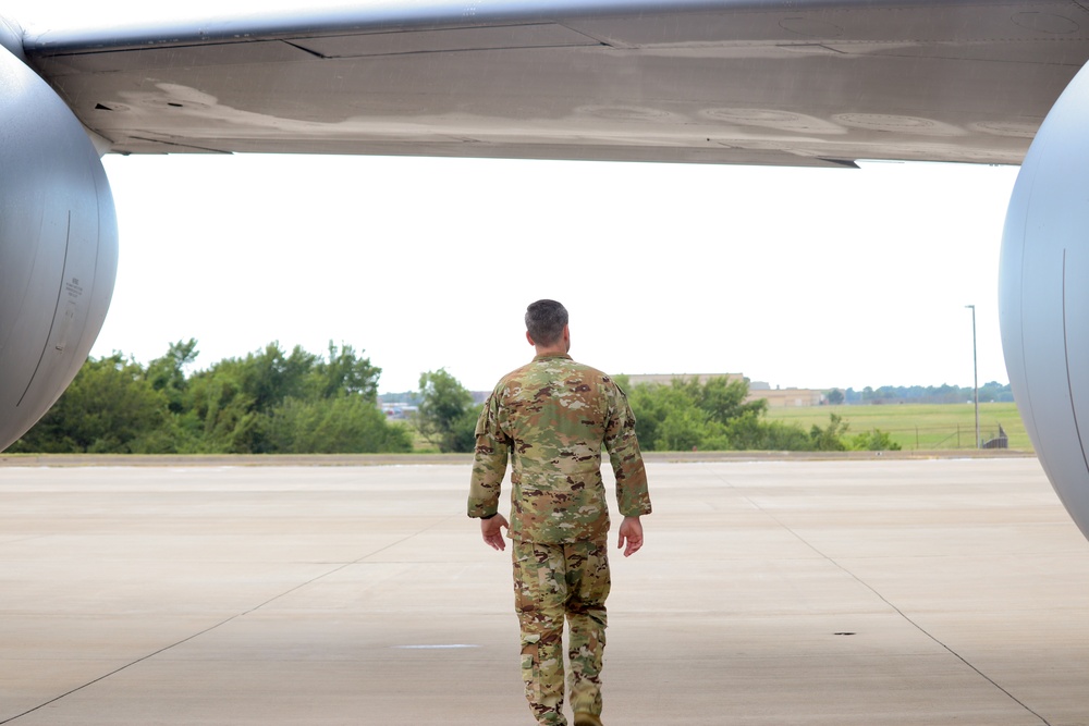 Air Force Recruiting Service highlights boom operators