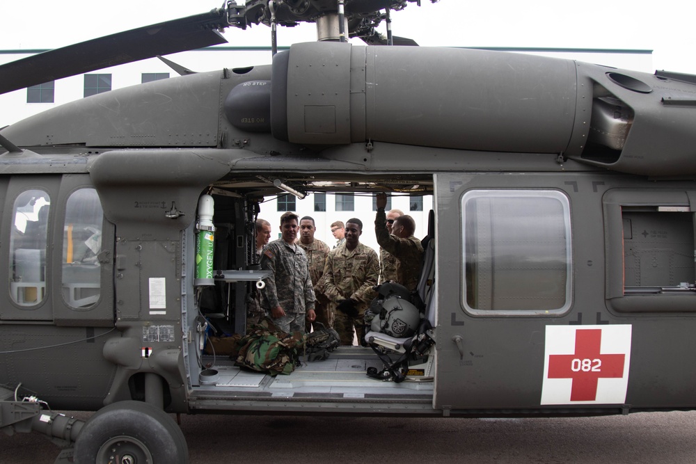 The 683rd Engineer Detachment reviews UH-60 shutoff procedures at CSTX 86-19-04