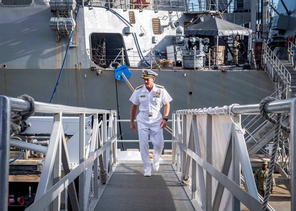 Vice Adm. Andrew Lewis Visits SNMG1 Leadership Aboard USS Gridley