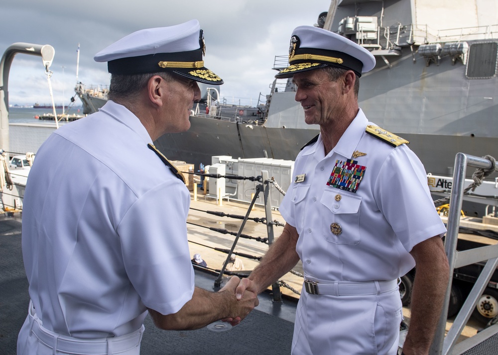 Vice Adm. Andrew Lewis Visits SNMG1 Leadership Aboard USS Gridley