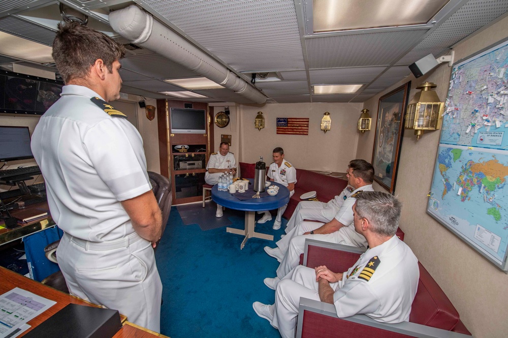 Vice Adm. Andrew Lewis Visits SNMG1 Leadership Aboard USS Gridley