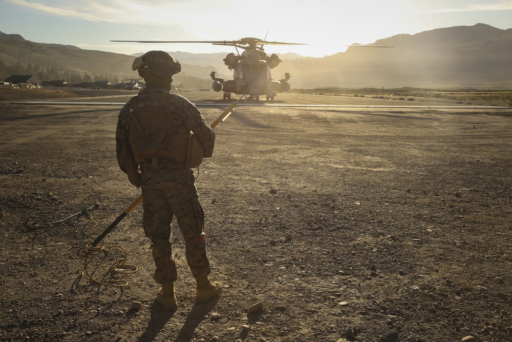 Marines with 1st Marine Logistic Group Participate in a HST