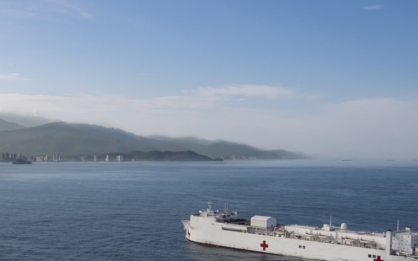 Comfort Arrives in Colombia to Provide Medical Assistance