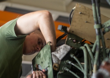 I can fix that | Marines with MTM Co. conduct corrective maintenance on a retrieval system