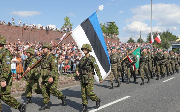 Multinational Soldiers support Polish Armed Forces Day