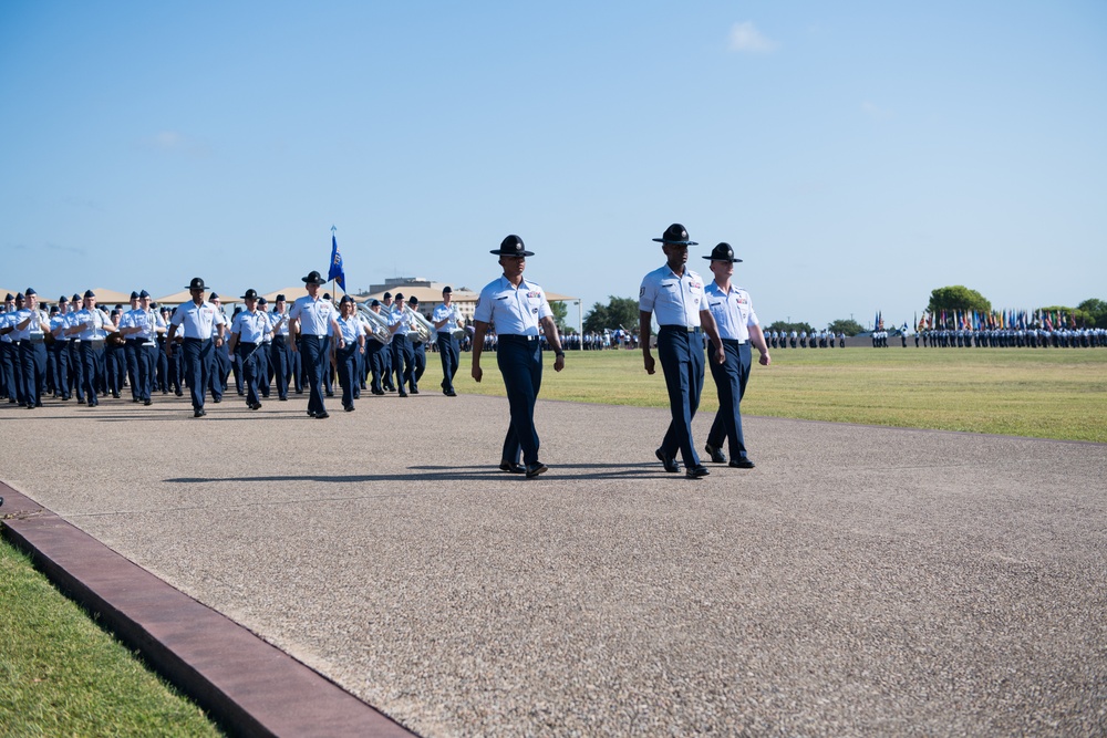 Lt. Gen. Webb visits JBSA-Lackland during immersion tour