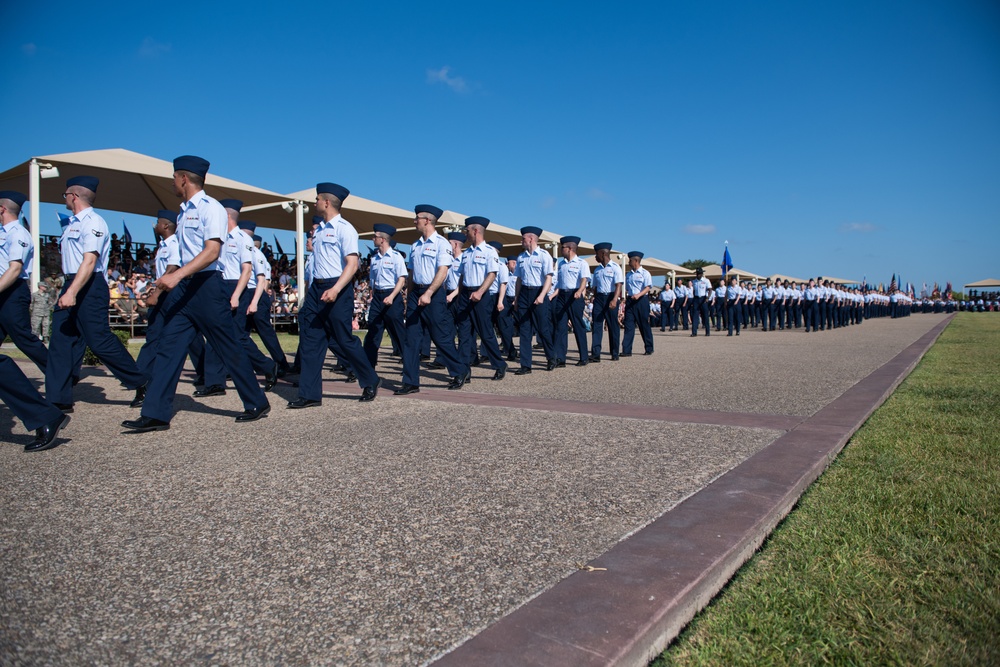 Lt. Gen. Webb visits JBSA-Lackland during immersion tour