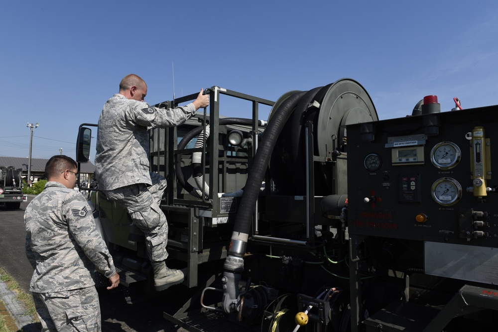 145th LRS Trains Under the Rising Sun