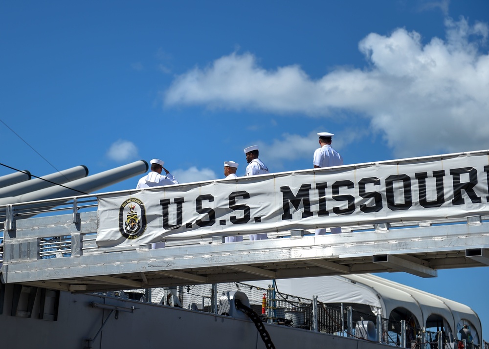 Future Chief Petty Officers Bring Battleship Missouri Memorial to Life