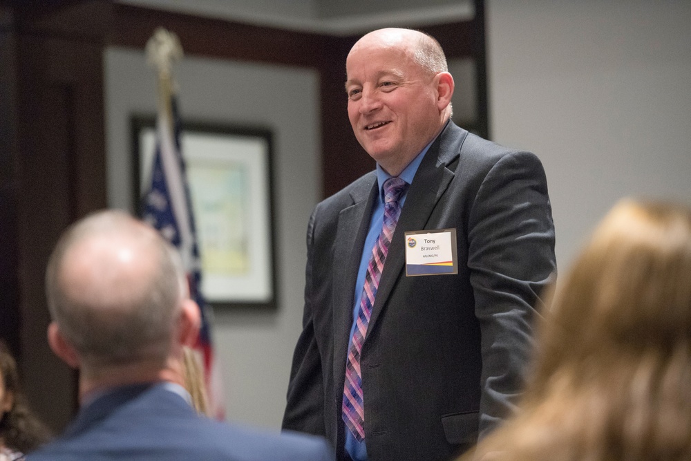 Contracting director shares plan for acquisition culture change