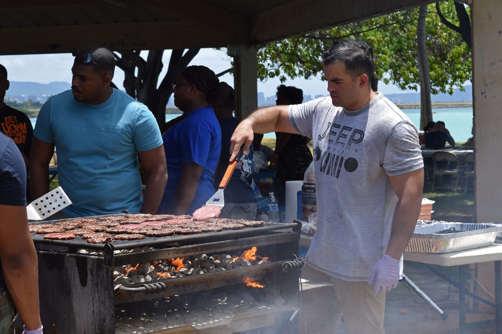 Flipping Burgers for the NHCH Command Picnic
