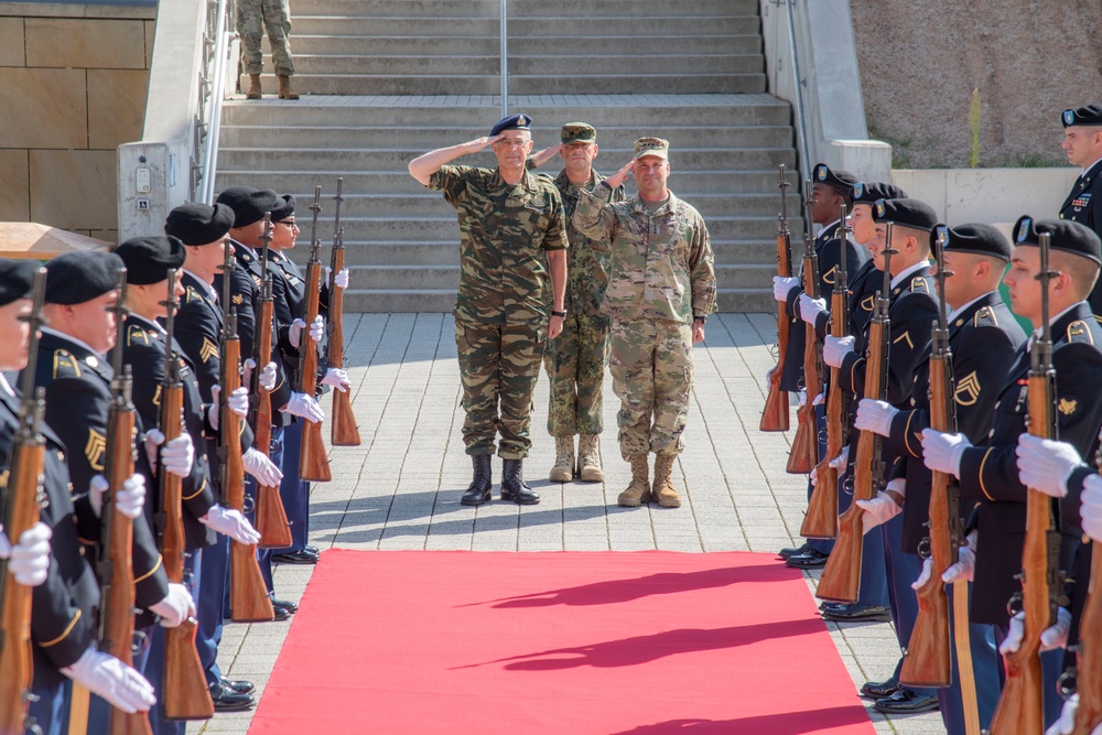 Chief of Hellenic Army LTG Georgios Kampas visits U.S. Army Europe headquarters.