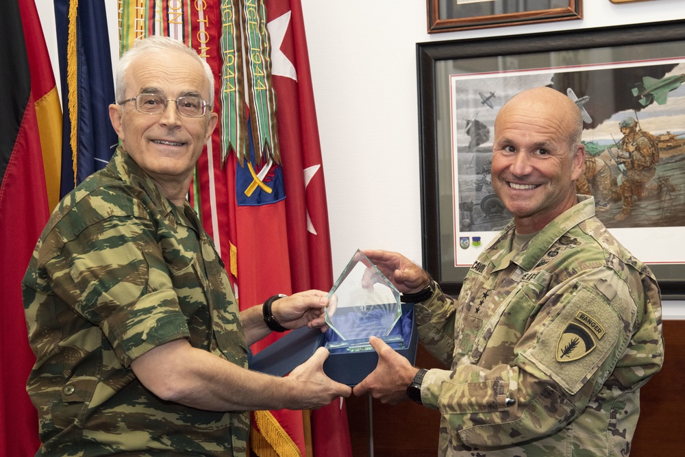 Chief of Hellenic Army LTG Georgios Kampas visits U.S. Army Europe headquarters