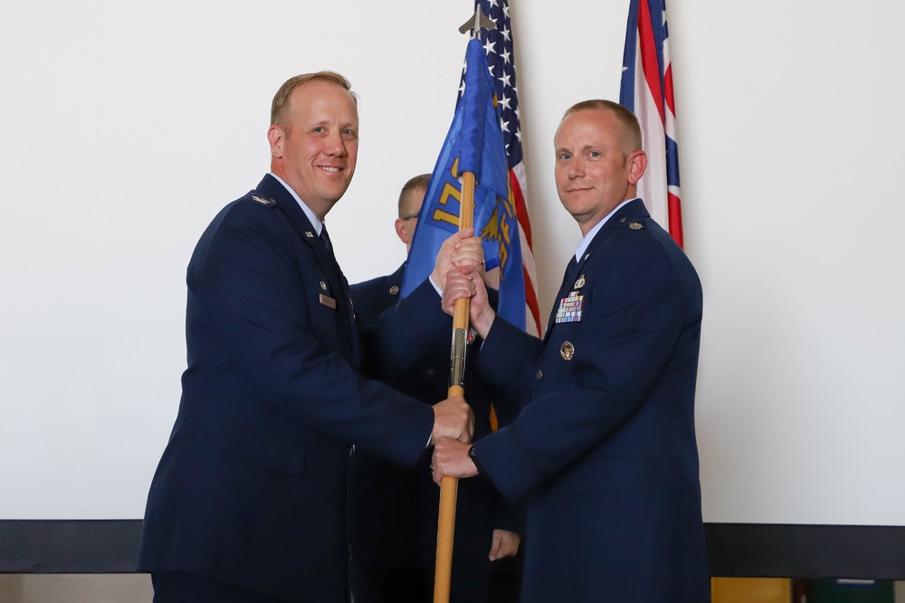 Lt. Col. Michael E. Roark assumes command of 178 Intelligence Group