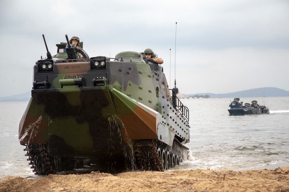 Tampa Bay-based Marines conduct vehicle recovery training during multinational exercise in Brazil