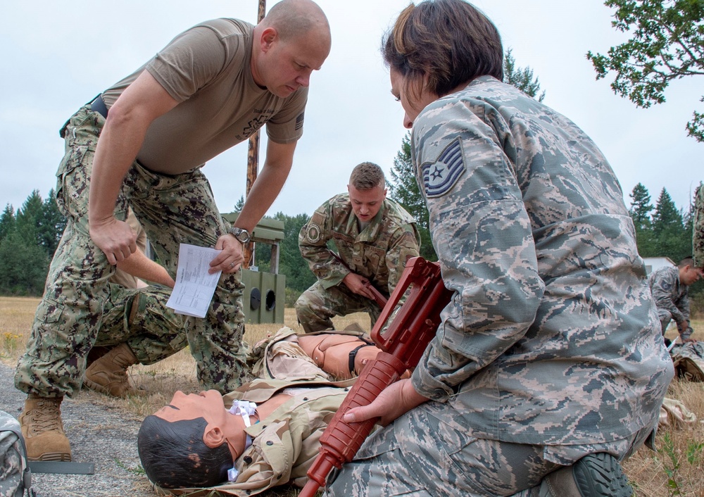 Operational Hospital Support Unit Bremerton Trains With Air Force