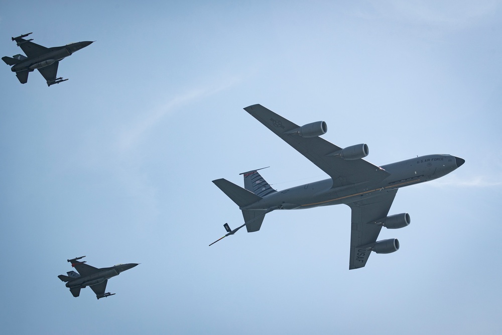 108th Wing and 177th Fighter Wing refueling demo