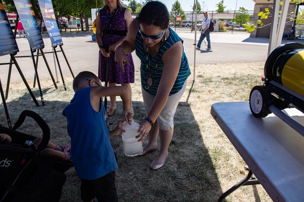 FNMOC Showcases Equipment and Demonstrations at the Western Idaho Fair During Navy Week