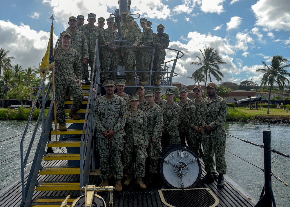 Future Chief Petty Officers Visit Heritage Sites Around Pearl Harbor