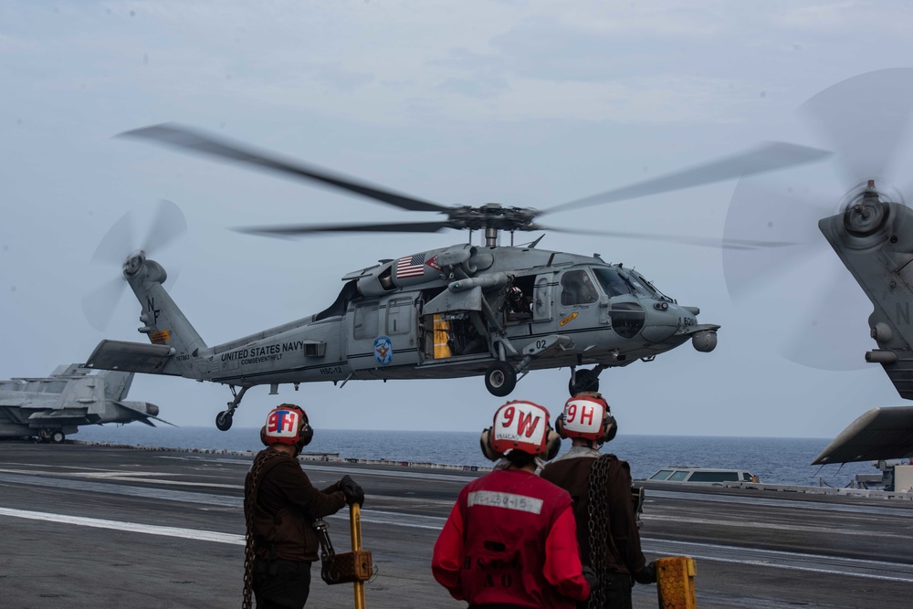 USS Ronald Reagan (CVN 76) Flight Operations