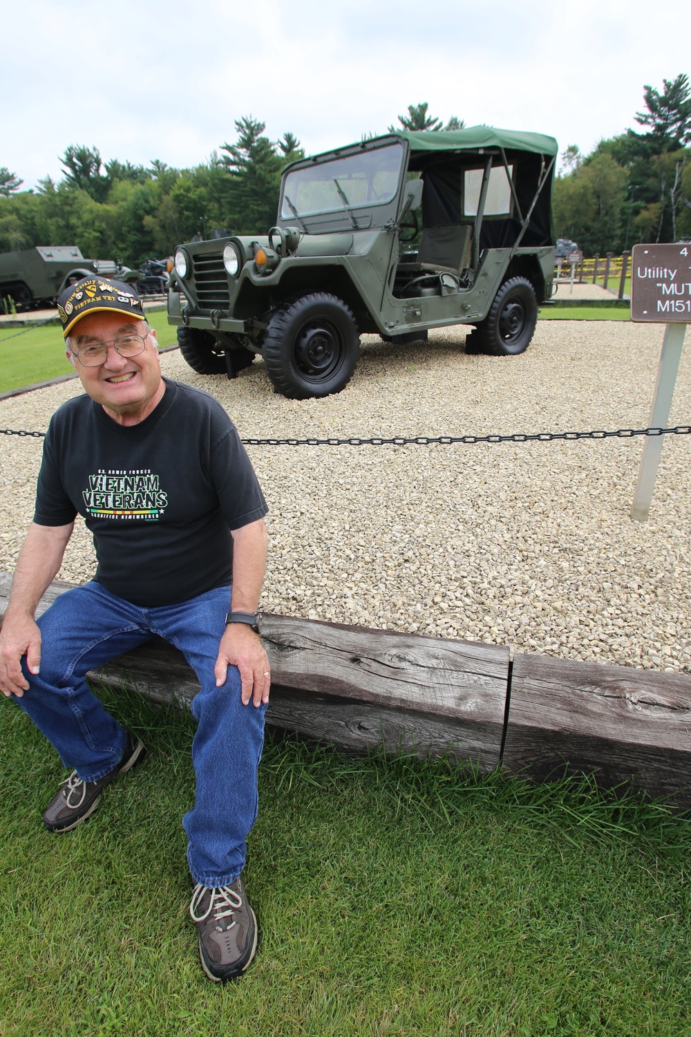 DHR human resources employee, Vietnam vet retires with 47 years of federal service