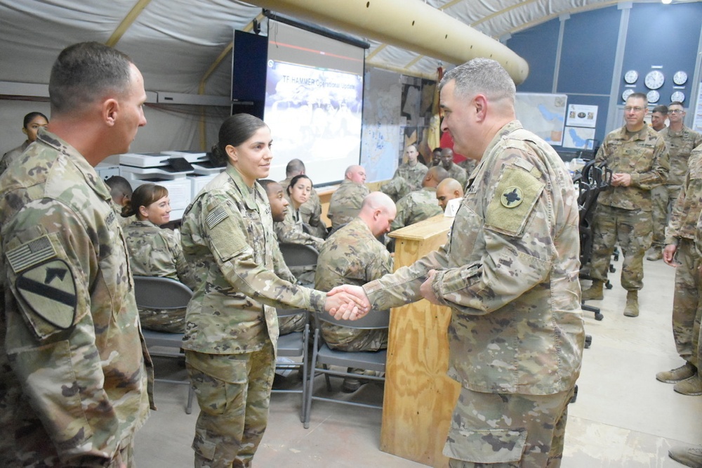 129th CSSB Soldiers Receive Coins from BG Walker