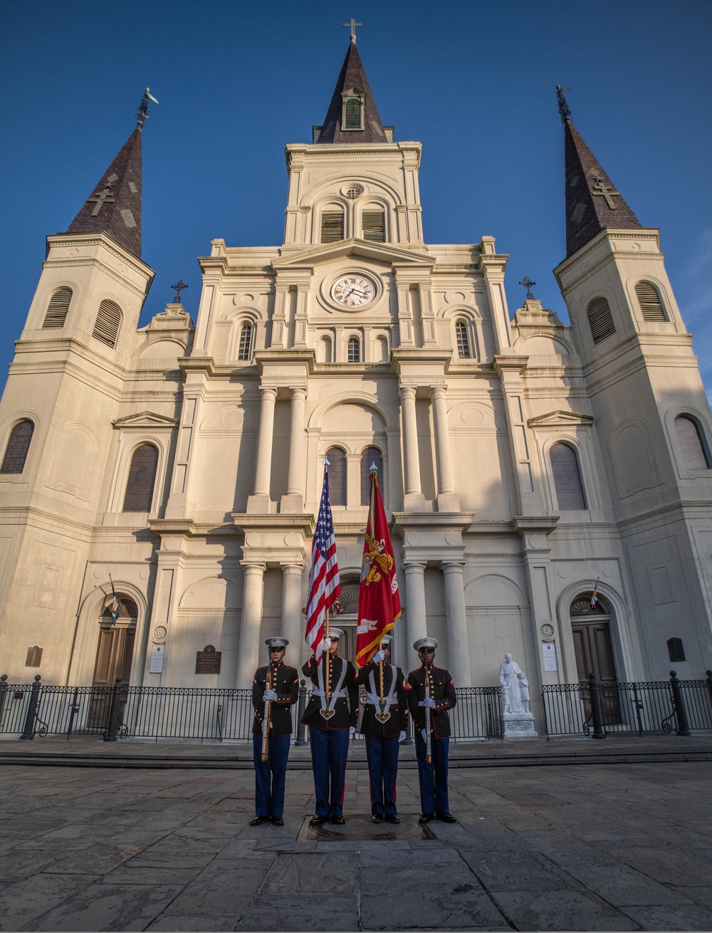 Marine Forces Reserve Color Guard presents colors in front of St. Louis Cathedral