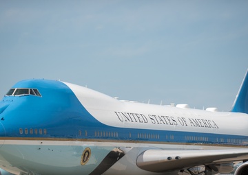 President Trump arrives at Kentucky Air Guard