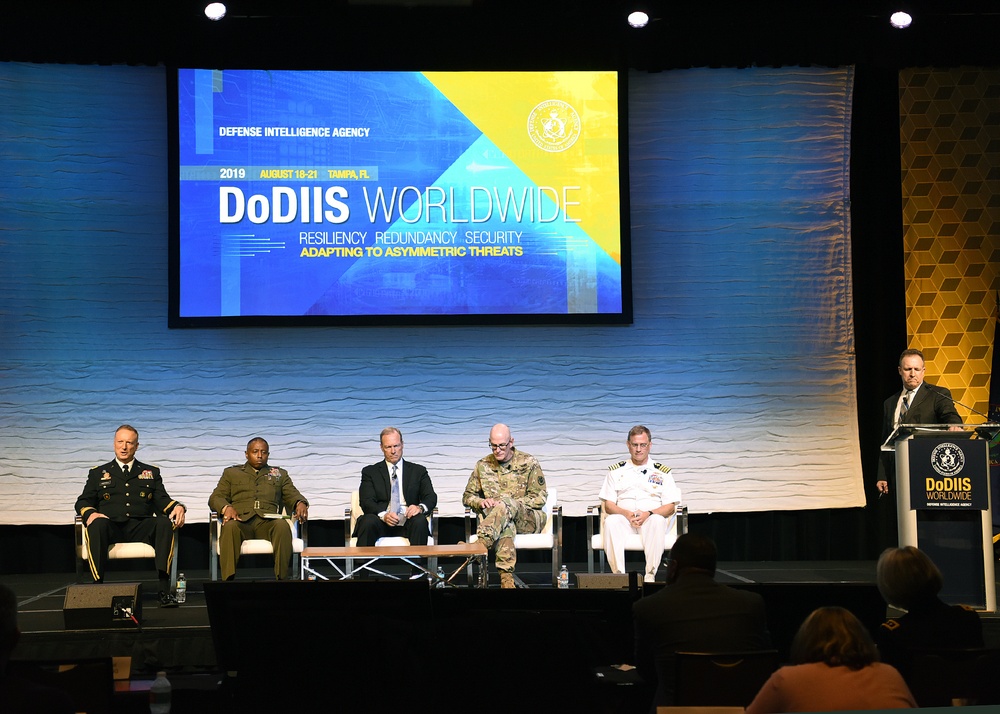 Directors of intelligence discuss modernization, information sharing at DoDIIS Worldwide Conference