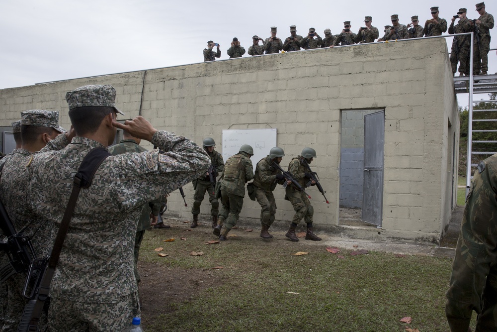 Brazilian Marines demonstrate tactics during 60th iteration of multinational exercise