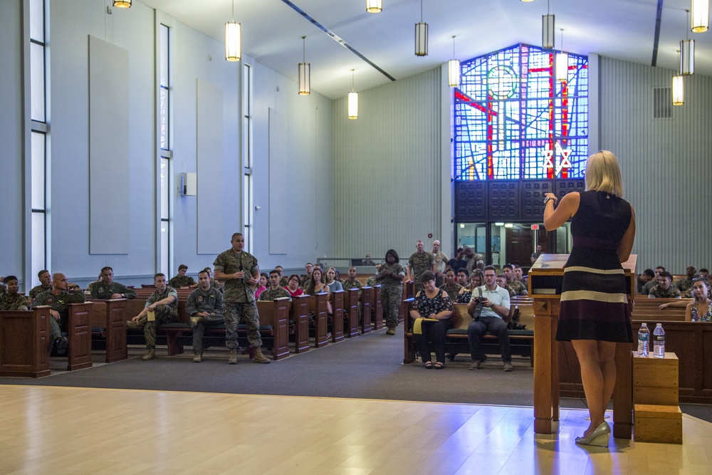 Sen. Kyrsten Sinema visits MCAS Yuma