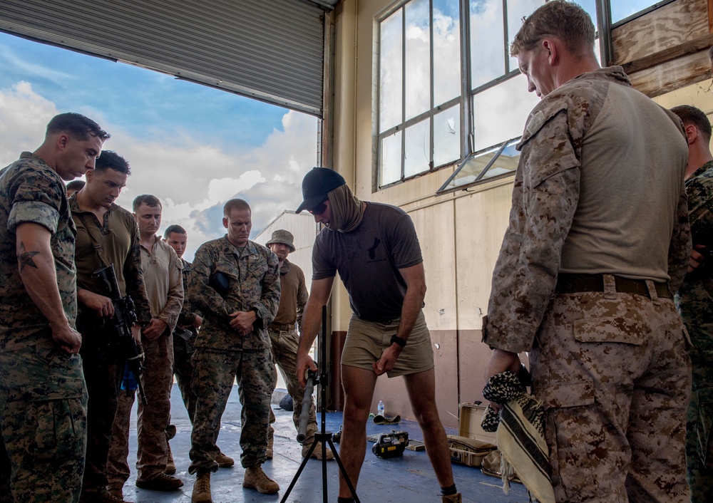 U.S., Allied Forces conduct X-Ray knowledge exchange during HYDRACRAB