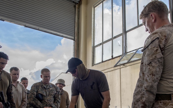 U.S., Allied Forces conduct X-Ray knowledge exchange during HYDRACRAB