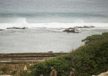 MRF-D Marines maneuver to objective during Tafakula