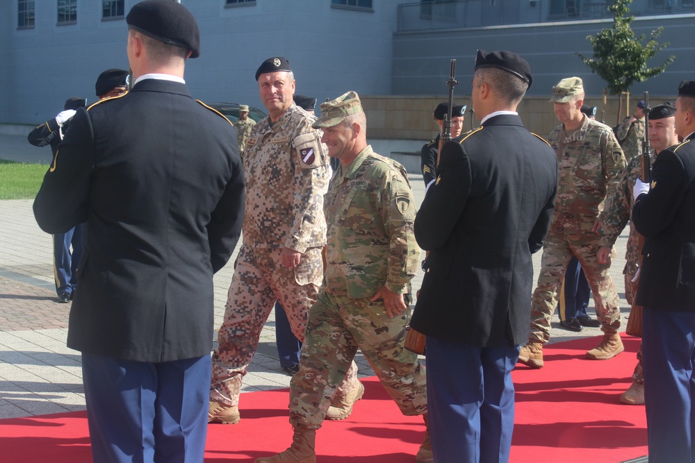 Latvian Armed Forces leaders visit U.S. Army Europe HQ