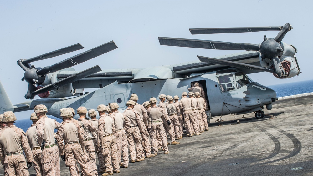 11th MEU static fast-rope aboard USS Boxer