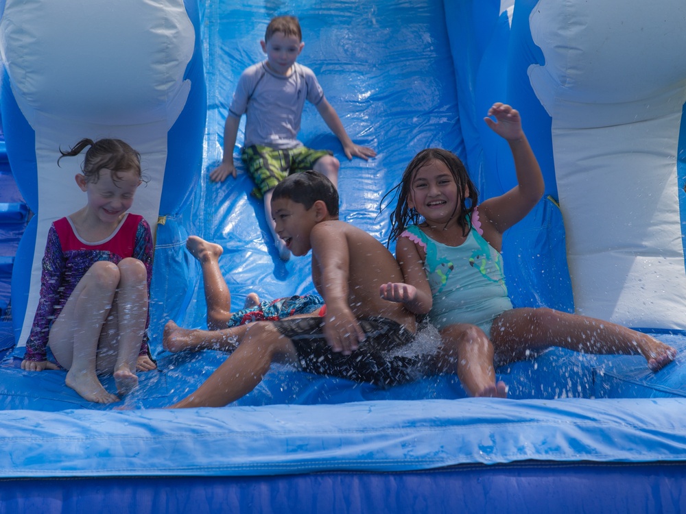 Marines share food, fun at Family Fun Day