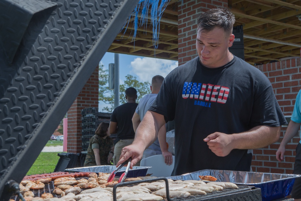 Marines share food, fun at Family Fun Day