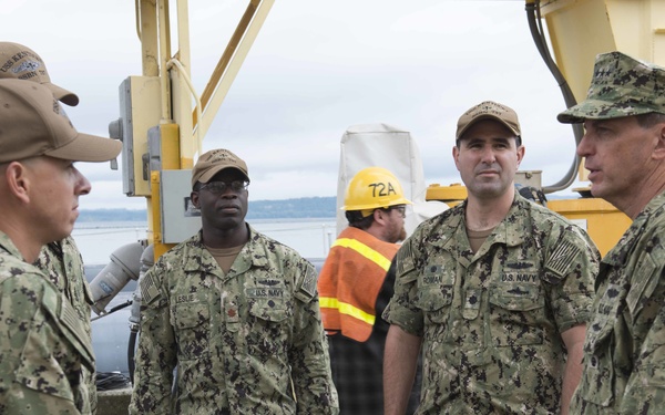 Vice Adm. David Kriete, deputy commander of U.S. Strategic Command (USSTRATCOM), visits the Ohio-class ballistic-missile submarine USS Kentucky (SSBN 737)