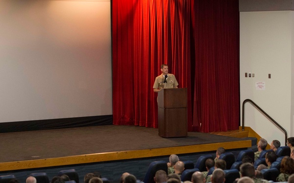 Vice Adm. David Kriete, deputy commander of U.S. Strategic Command (USSTRATCOM), holds an all hands call with Bangor Sailors Aug. 22