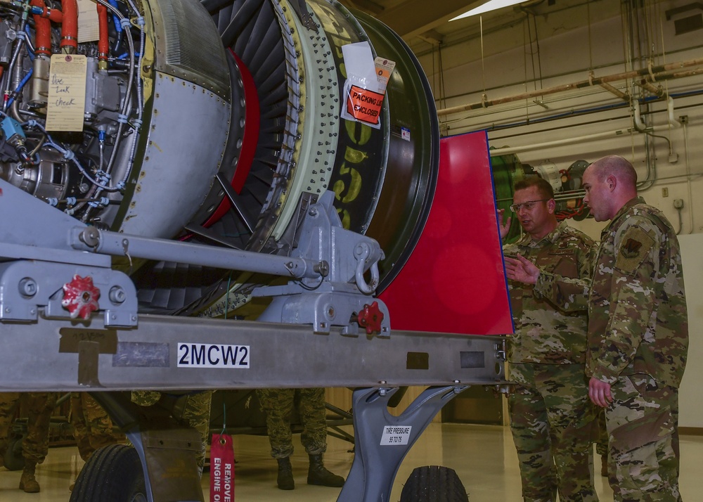 ACC Command Chief visits DM