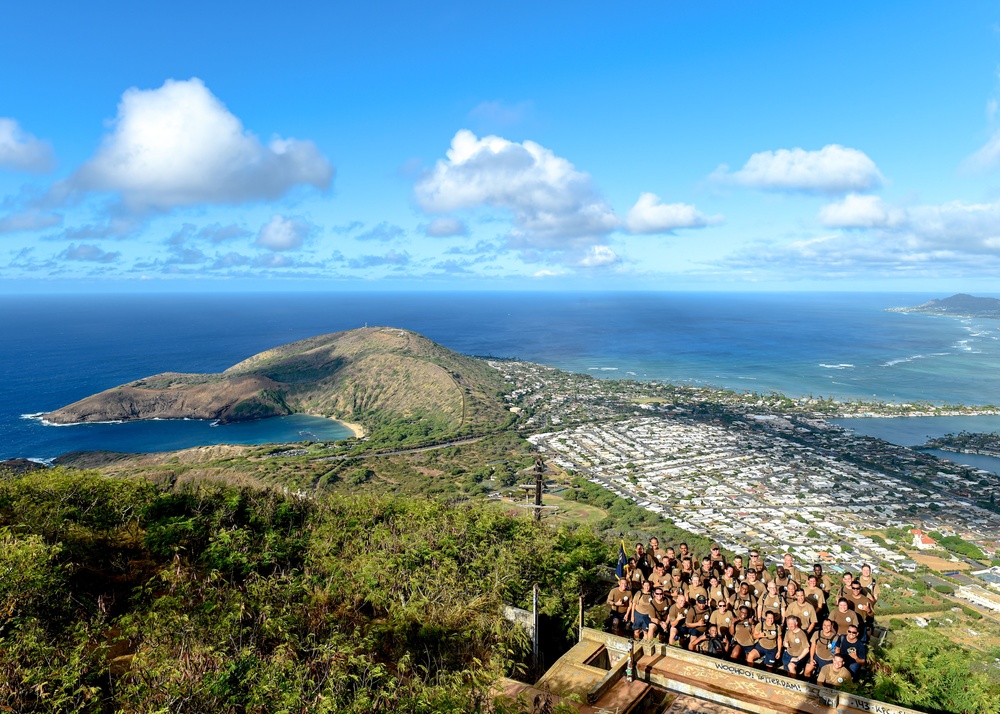 Future Chief Petty Officers Climb Koko Head