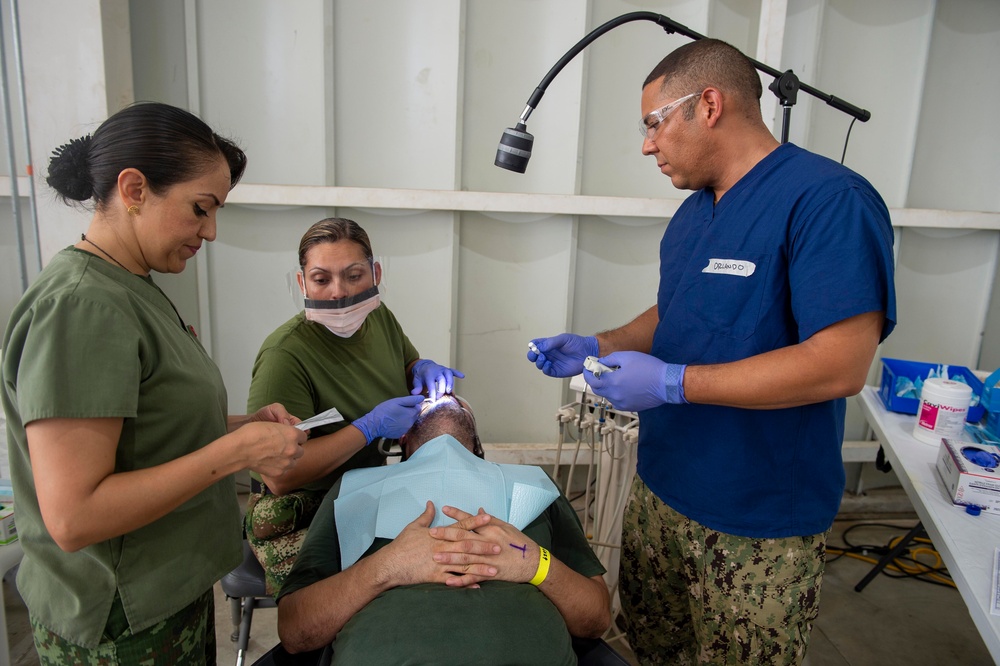 USNS Comfort Crew Provides Medical Treatment