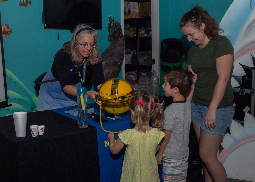 FNMOC Showcases Equipment and Demonstrations at the Aquarium of Boise During Navy Week