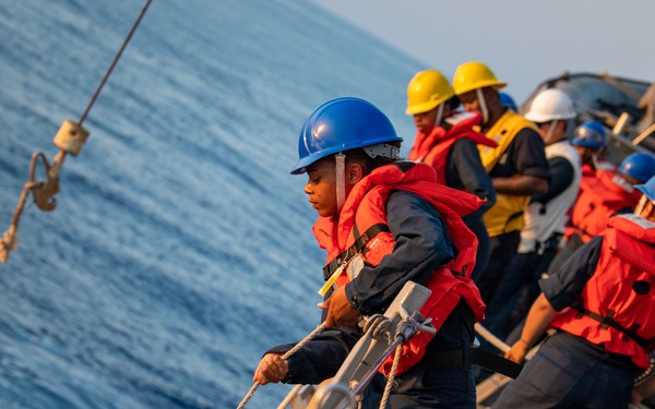USS Porter (DDG 78) conducts small-boat operations