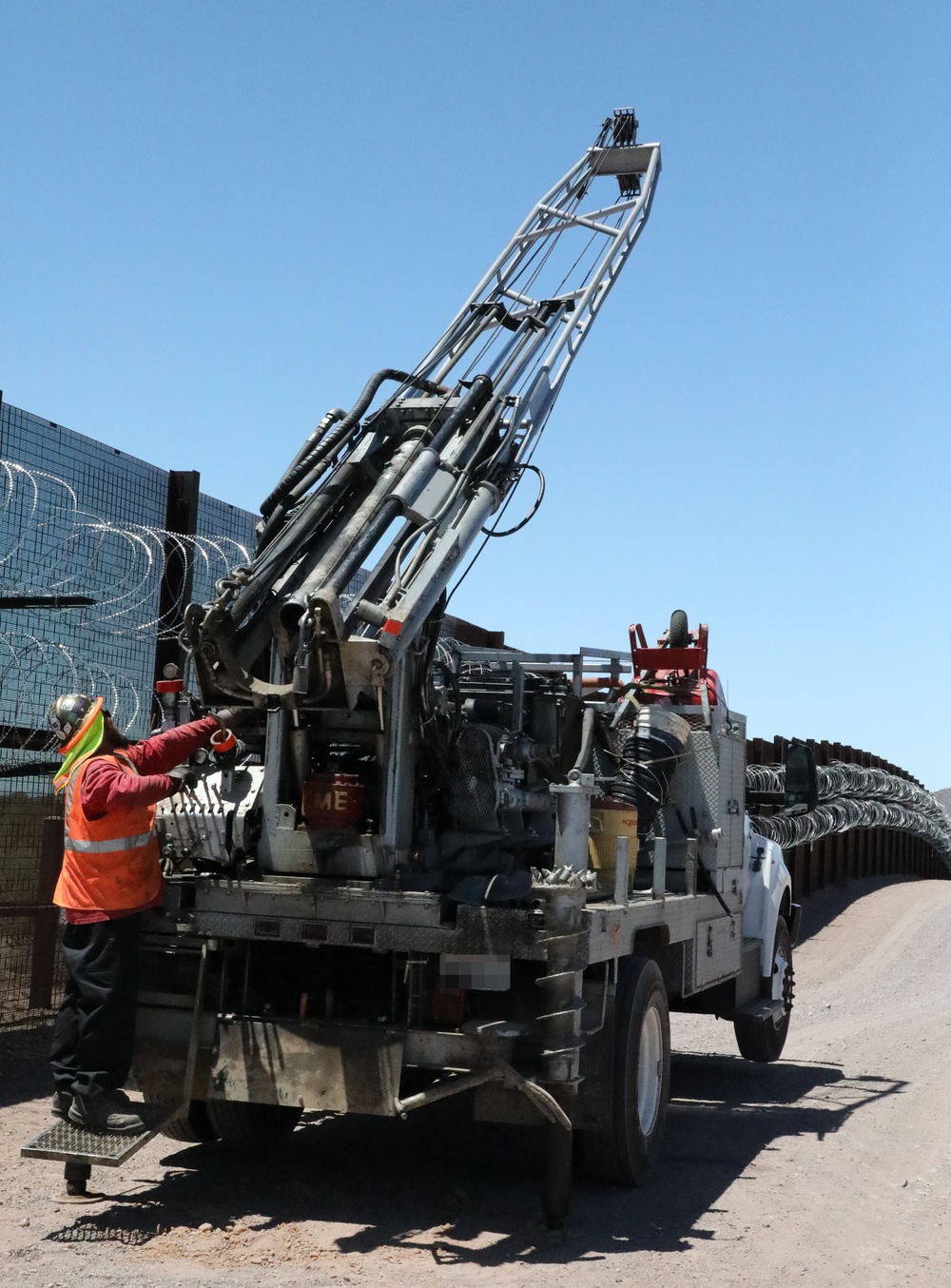TF Barrier: Soil Drilling 1 (Lukeville)